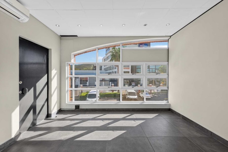 To Let Commercial Property for Rent in Gardens Western Cape